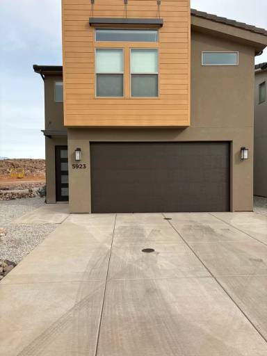 Main picture of 5923 S Aragorn Ln