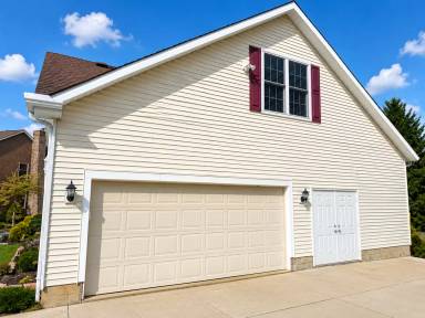 Main picture of 243 Newfield Cir