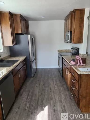 Main picture of 225 Talent Ave