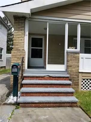 Main picture of 3545 W 129th St