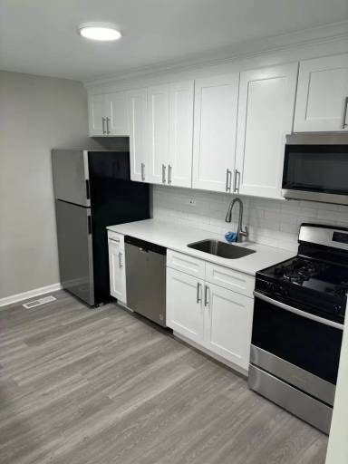 Main picture of 760 Main St