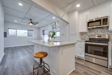 Main picture of 11471 Airway Blvd