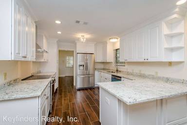Main picture of 1332 Wellington Dr