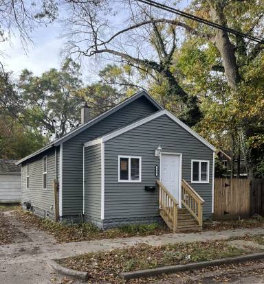 Main picture of 155 Rotterdam Ave