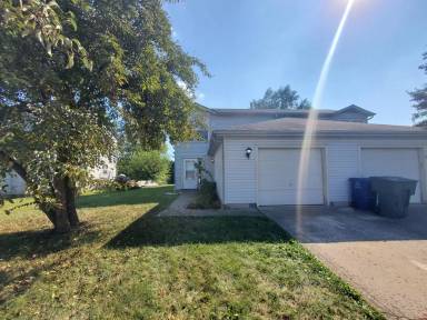 Main picture of 2639 Four Seasons Dr