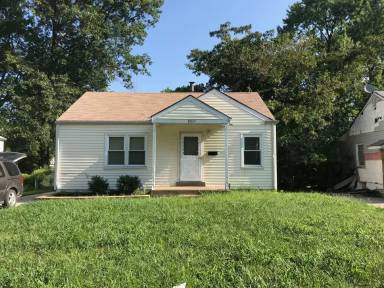 Main picture of 8029 Busiek Ave