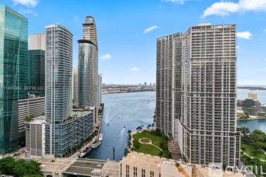 Main picture of Brickell on the River North
