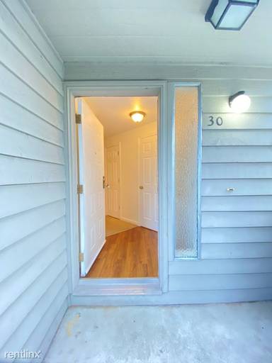 Main picture of 2627 Lincoln Way