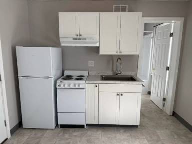 Main picture of 190 Wilson St W