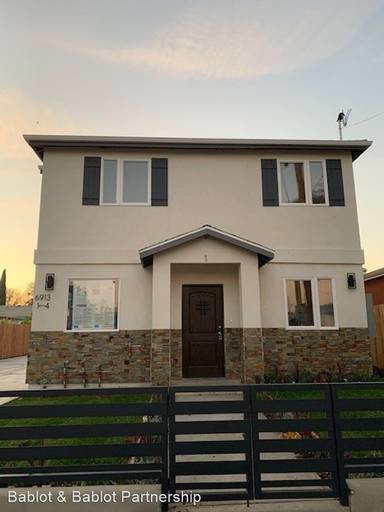 Main picture of 6913 Vinevale Ave