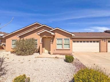 Main picture of 2016-118 E Arbors Ave