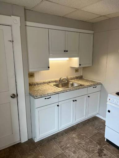 Main picture of 36 E Main St