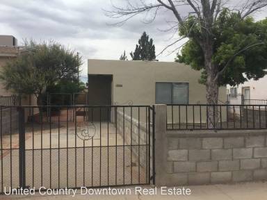 Main picture of 206 W 3rd St