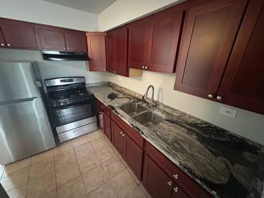 Main picture of 13034 Honore St