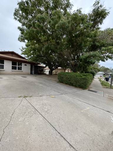 Main picture of 7061 Luella Anne Dr NE