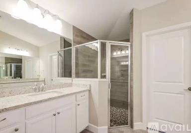 Main picture of 7714 Oak Garden Trl