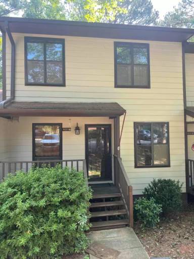 Main picture of 4018 The Oaks Dr