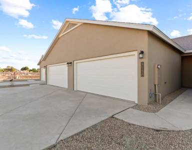 Main picture of 4028 Apache Pine Pl
