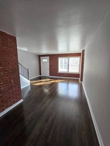 Main picture of 942 Elton Ave