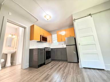 Main picture of 814 Columbia St