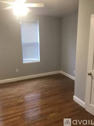 Main picture of 2445 Lakeview Ave