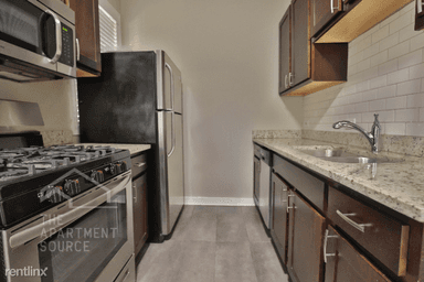Main picture of 3420 N Elaine Pl