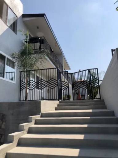 Main picture of 2110 Gaviota Ave
