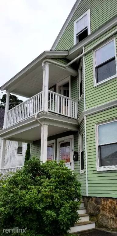 Main picture of 14 Lockwood St