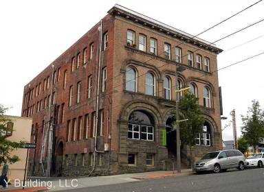 Main picture of 311 E Holly St