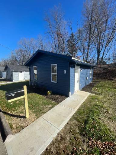 Main picture of 4 Exchange Park Dr