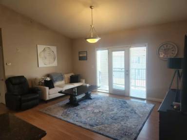 Main picture of 895 Forest Ave