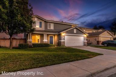 Main picture of 926 Lafayette Pl
