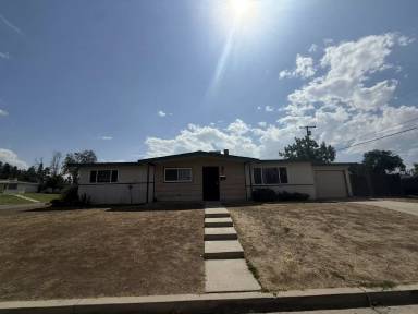 Main picture of 2121 Noble Ave