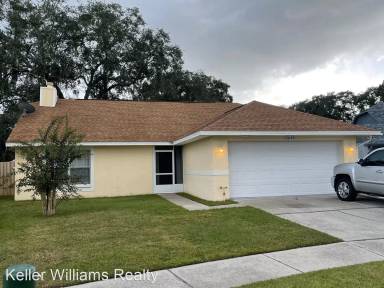 Main picture of 2043 Shadow Pine Dr