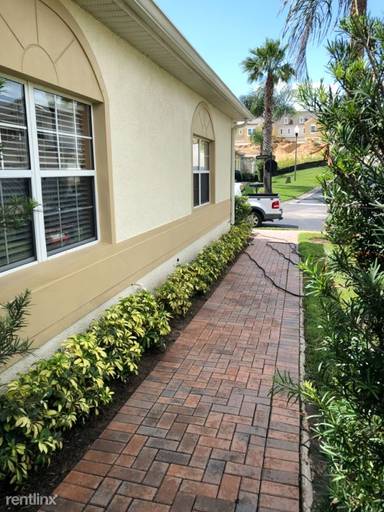 Main picture of 13205 Fountainbleau Dr