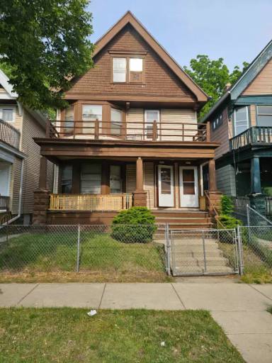 Main picture of 2409 N 37th St