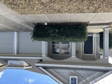 Main picture of 9837 Old Field Dr