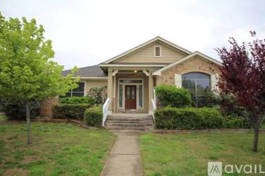 Main picture of 1600 Kingston Lacy Blvd