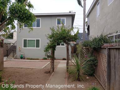 Main picture of 4742 1/2 Lotus St