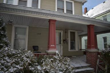 Main picture of 1309 Middle Ave