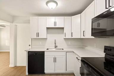 Main picture of 268 Bedford Ave