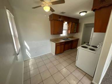 Main picture of 2014 W 27th St S