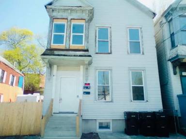 Main picture of 362 9th St