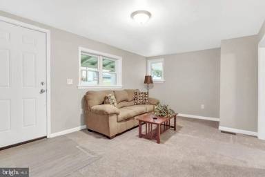 Main picture of 3015 Locust St