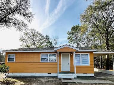 Main picture of 1601 Minurva Dr