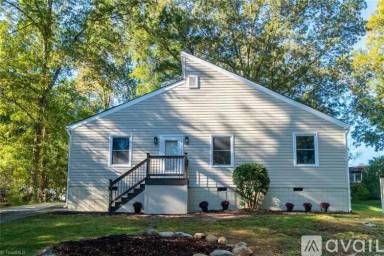 Main picture of 1121 Saxony Dr