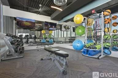 Main picture of 680 W Wayman St