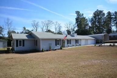 Main picture of 104 Indian Creek Trl