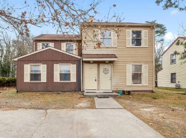 Main picture of 9 Spar Dr