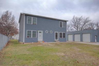 Main picture of 713 7th St